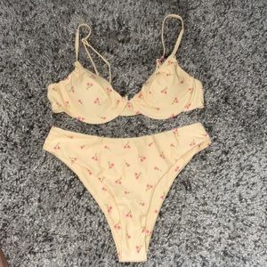 NWT delicate yellow aurelle bikini!